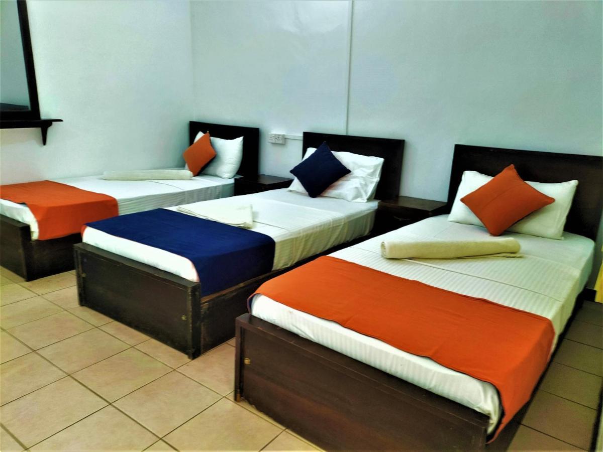 Hotel Coral Bay Trincomalee Exterior foto