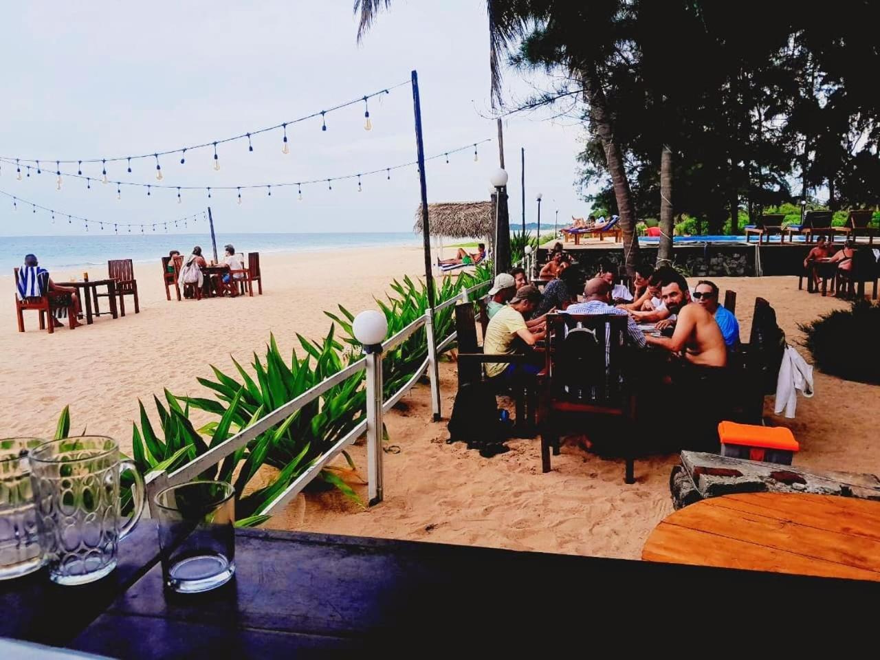 Hotel Coral Bay Trincomalee Exterior foto